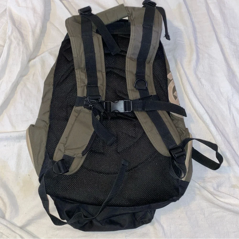 Element Backpack - Picture 5 of 10